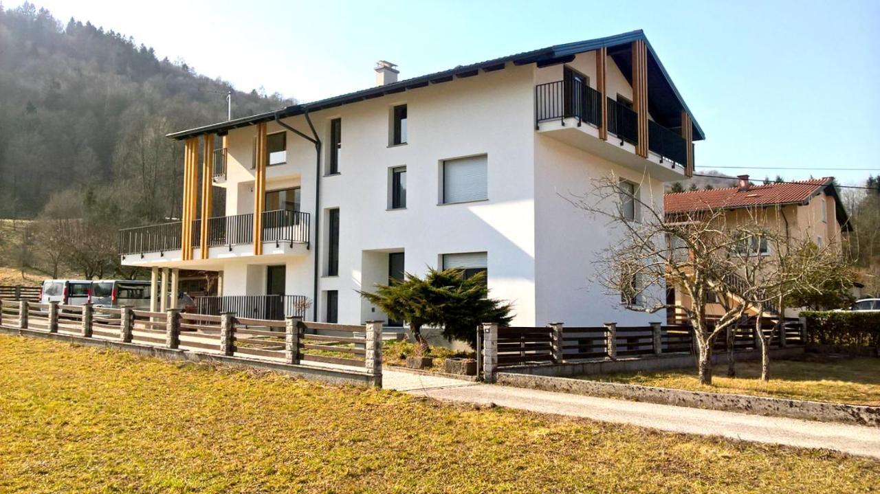 Apartments Alpa Vita コバリード エクステリア 写真